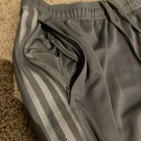 Like new sweatpants/joggers! - Picture 4 of 6